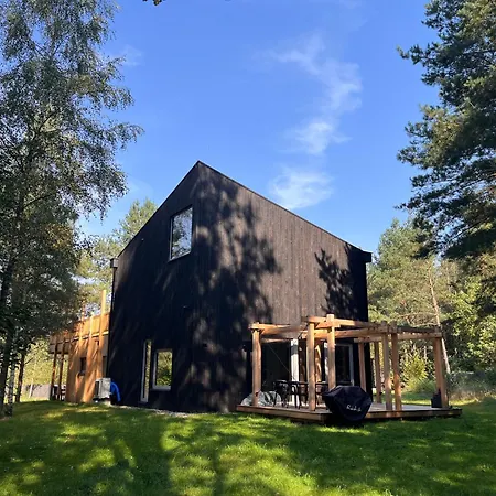 Nyaraló Graniasty - Nowoczesny Z Basenem *