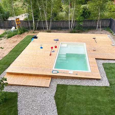 Graniasty - Nowoczesny Z Basenem בית נופש