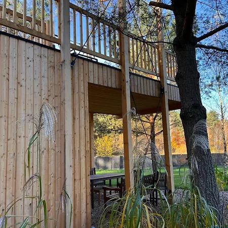 Graniasty - Nowoczesny Z Basenem Nyaraló *