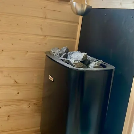 Graniasty - Nowoczesny Z Basenem Smazyno