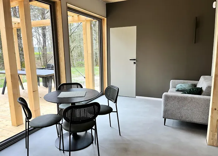 Graniasty - Nowoczesny Z Basenem