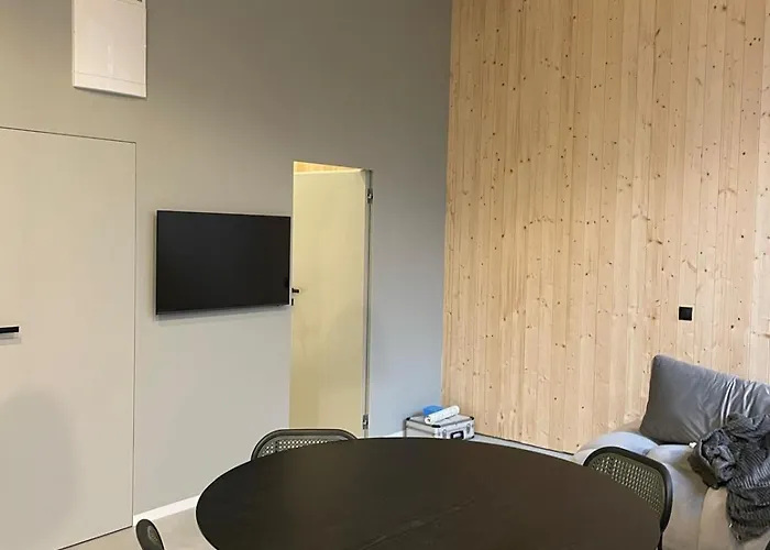 Graniasty - Nowoczesny Z Basenem *