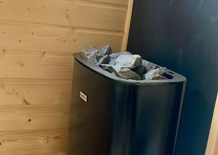 Graniasty - Nowoczesny Z Basenem Smazyno